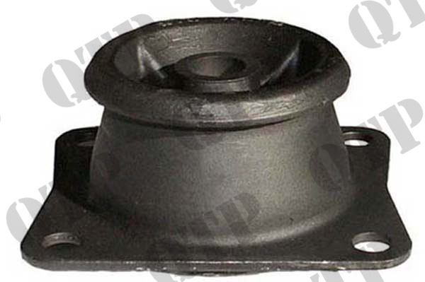 Cab Mounting IHC Front 495 - 955 XL